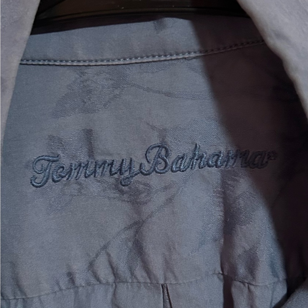 Vintage Tommy Bahama Blue Floral Silk Blend Button Down Shirt - Picture 2 of 7